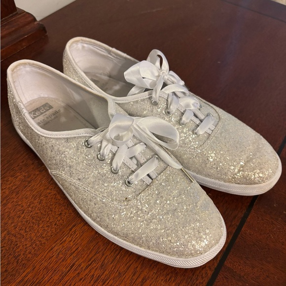 💍 Kate Spade Keds White Glitter Sneakers - Picture 1 of 8